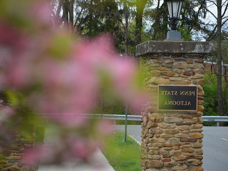 Penn State Altoona Ivyside Entrance