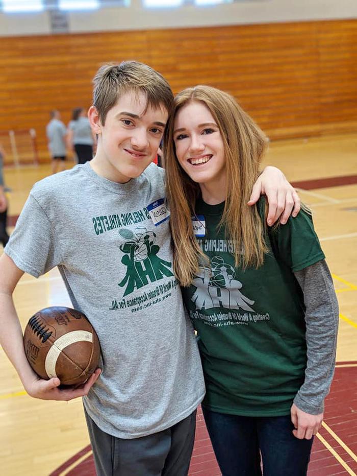 Sydney and Carson at an Athletes Helping Athletes event